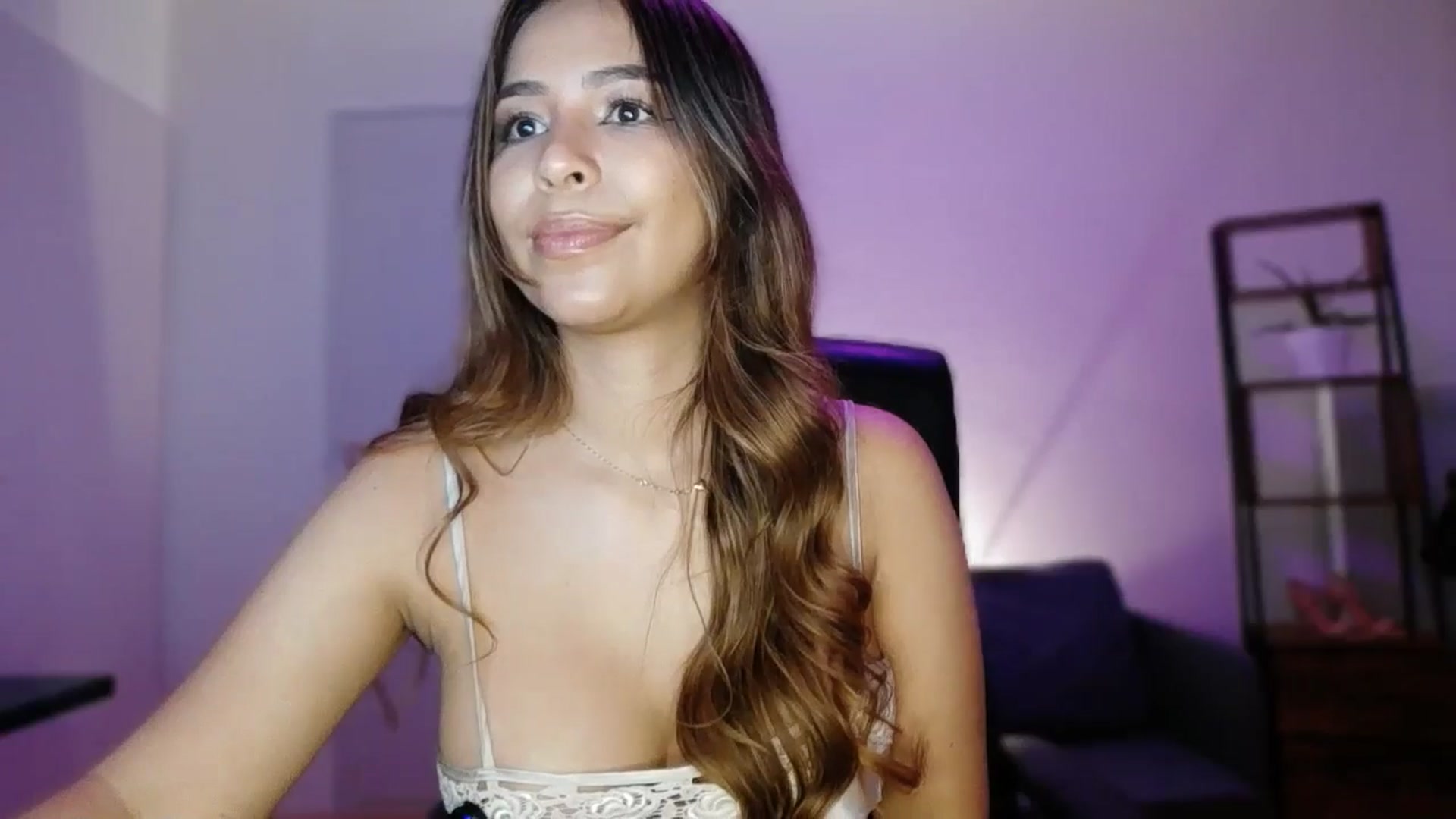 Gallery image thumbnail from Megui's myfreecams stream on, 01/08/2026, 15:37 image 6 of 20