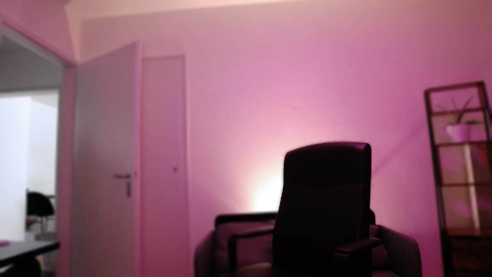 Gallery image thumbnail from Megui's myfreecams stream on, 01/27/2026, 11:26 image 17 of 20