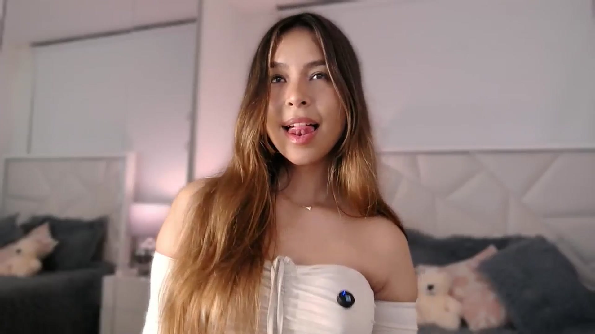 Gallery image thumbnail from Megui's myfreecams stream on, 03/02/2026, 10:41 image 10 of 20