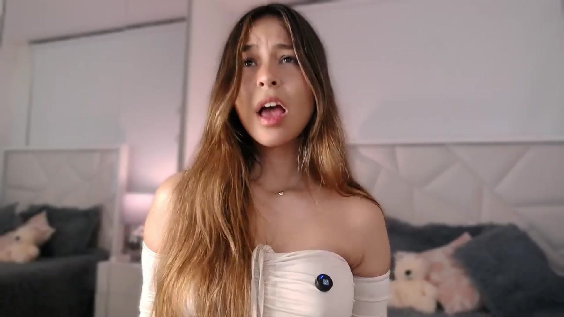 Gallery image thumbnail from Megui's myfreecams stream on, 03/02/2026, 10:41 image 14 of 20