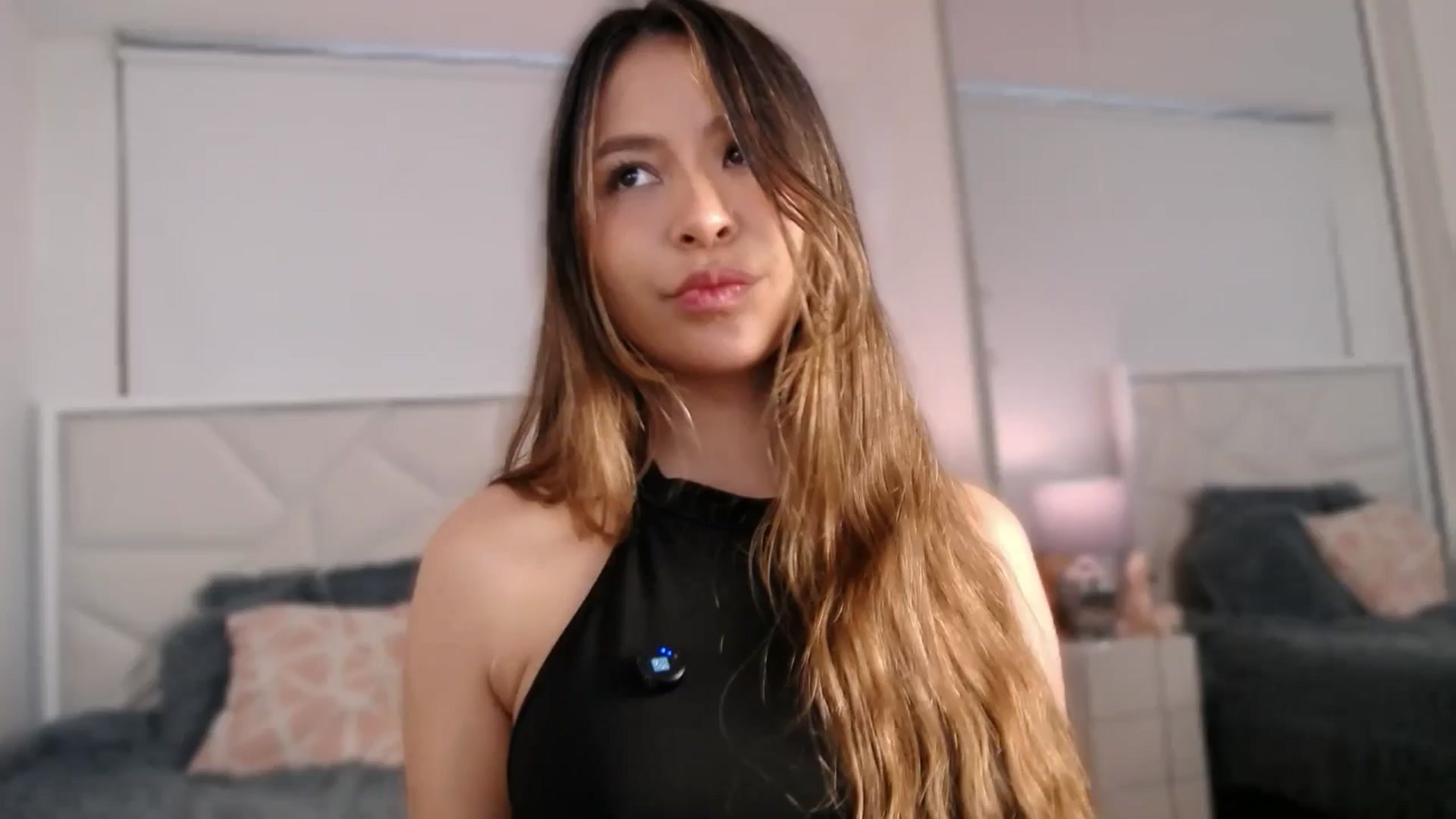 Gallery image thumbnail from Megui's myfreecams stream on, 03/07/2026, 11:40 image 10 of 20
