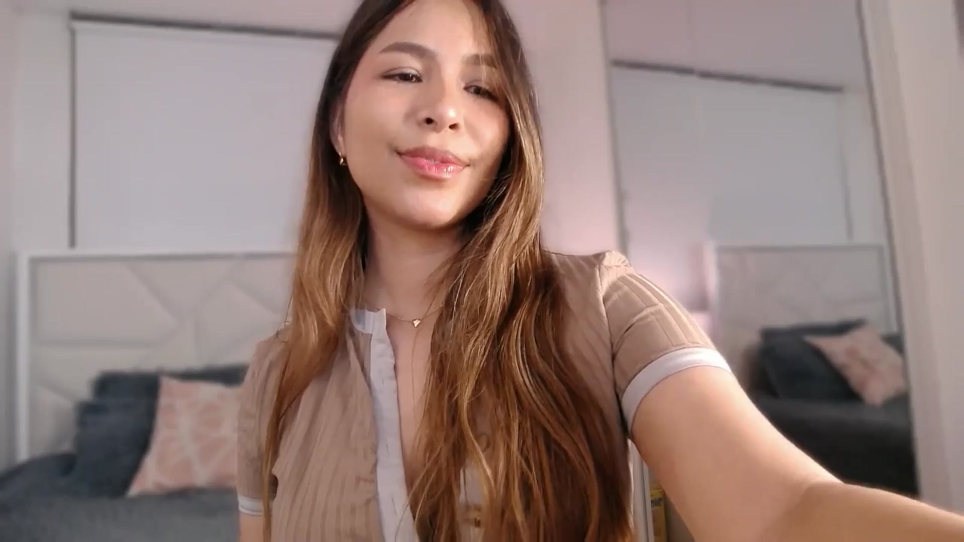 Gallery image thumbnail from Megui's myfreecams stream on, 03/10/2026, 09:27 image 19 of 20
