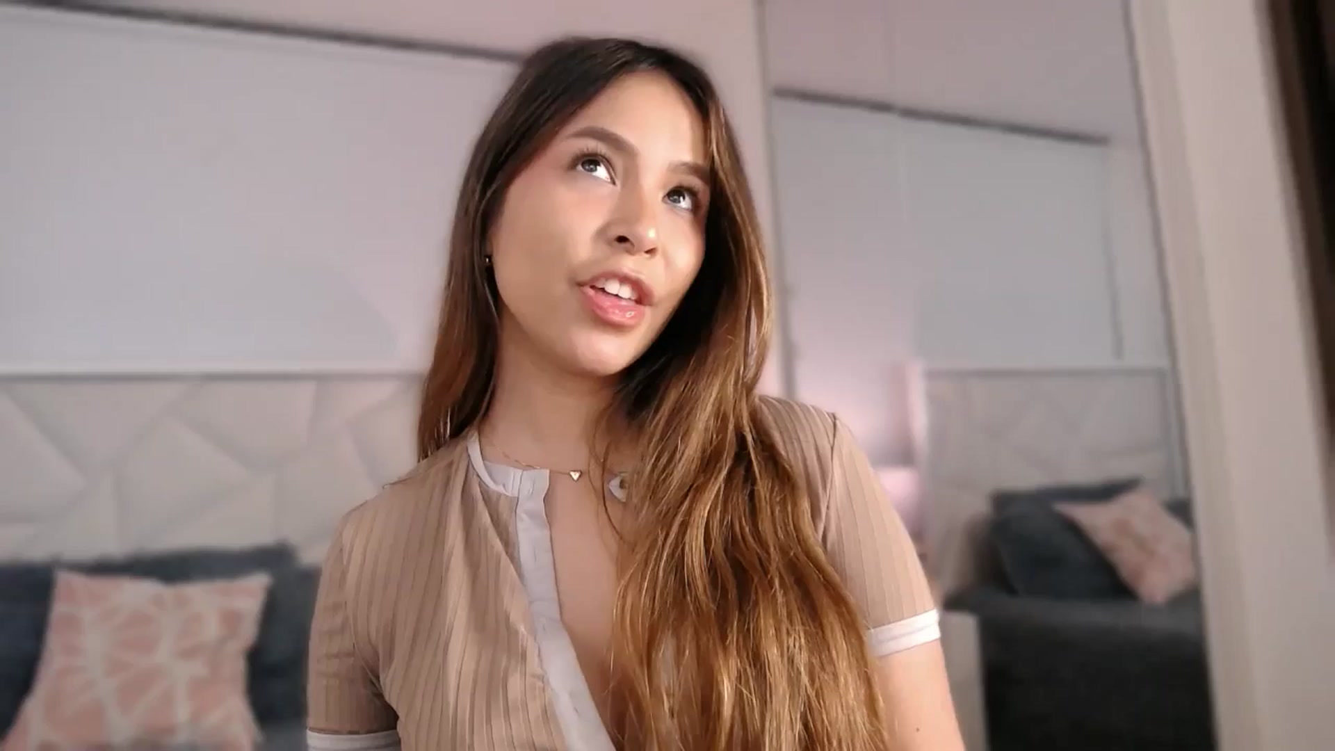Gallery image thumbnail from Megui's myfreecams stream on, 03/10/2026, 10:55 image 1 of 20