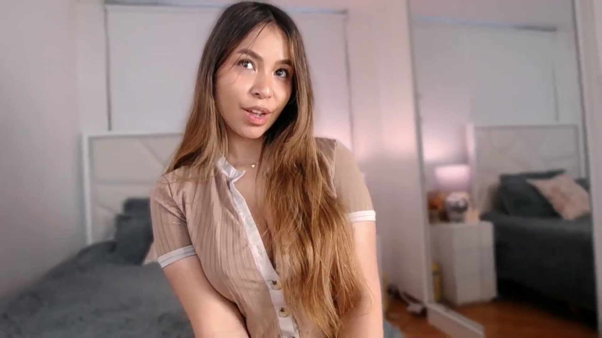 Gallery image thumbnail from Megui's myfreecams stream on, 03/10/2026, 11:39 image 18 of 20