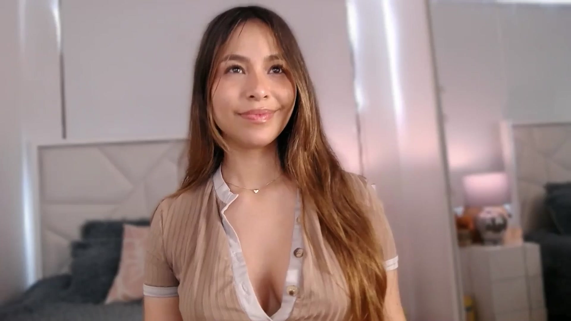 Gallery image thumbnail from Megui's myfreecams stream on, 03/10/2026, 14:49 image 12 of 20