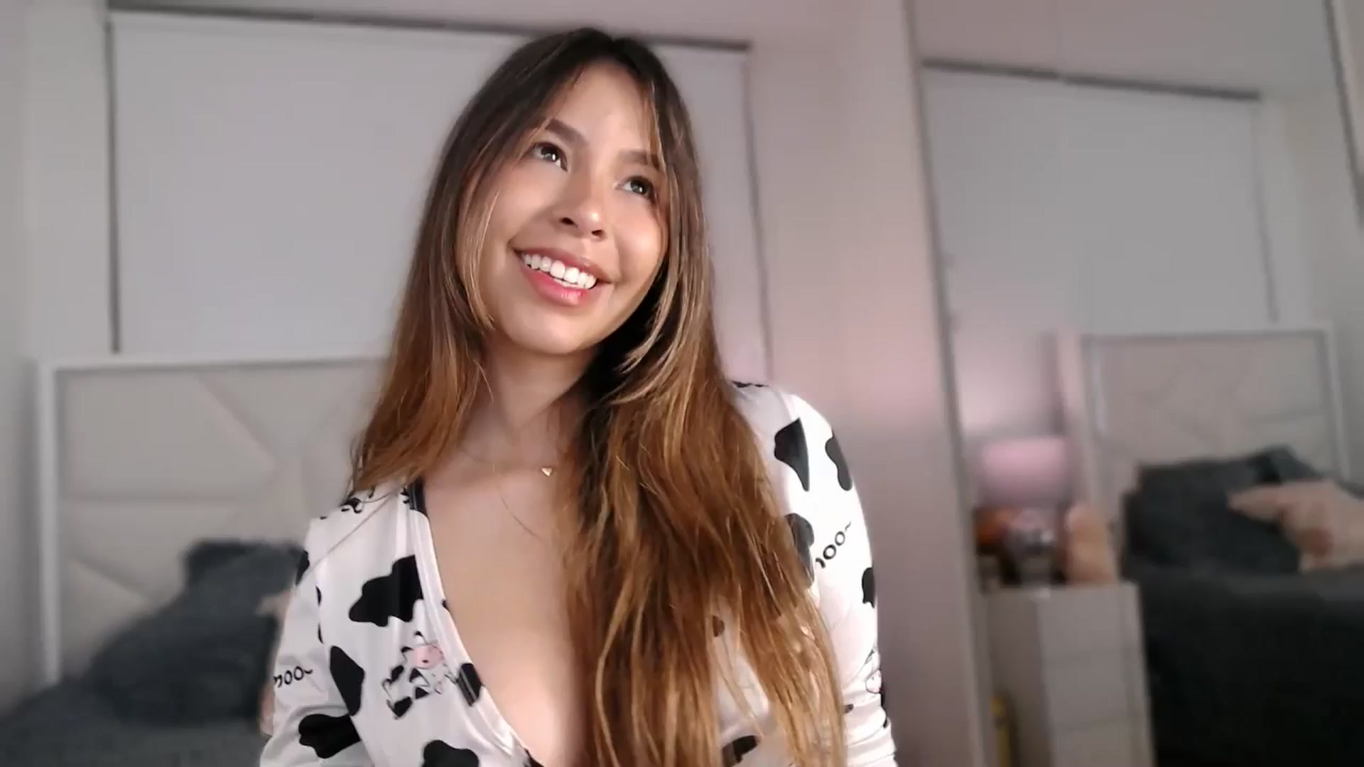 Gallery image thumbnail from Megui's myfreecams stream on, 03/16/2026, 10:58 image 8 of 20
