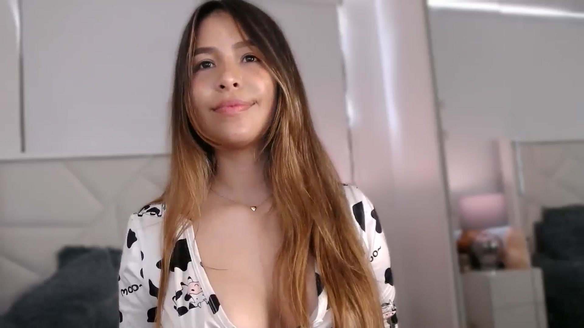 Gallery image thumbnail from Megui's myfreecams stream on, 03/16/2026, 14:05 image 9 of 20