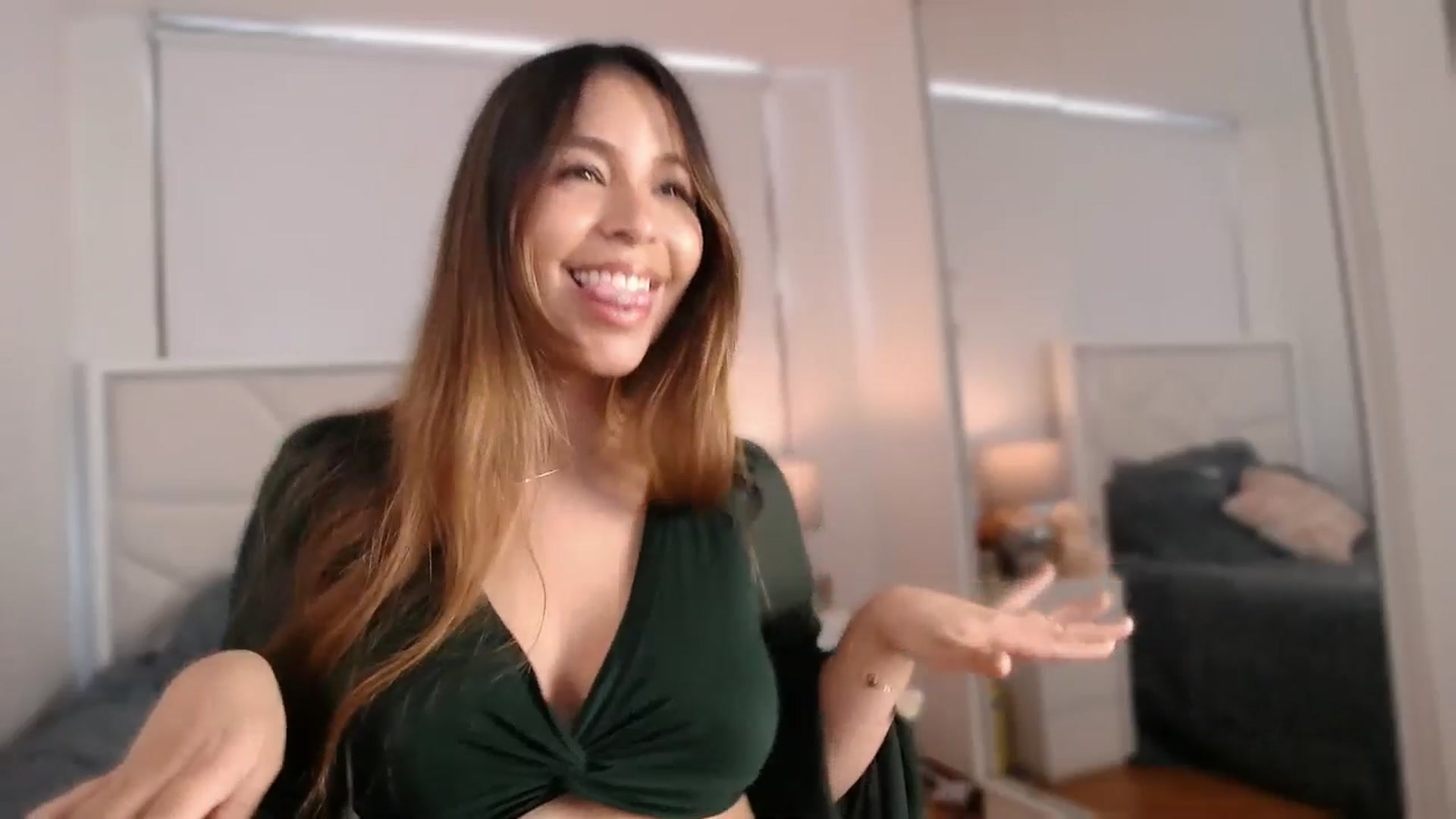 Gallery image thumbnail from Megui's myfreecams stream on, 03/17/2026, 13:03 image 4 of 20