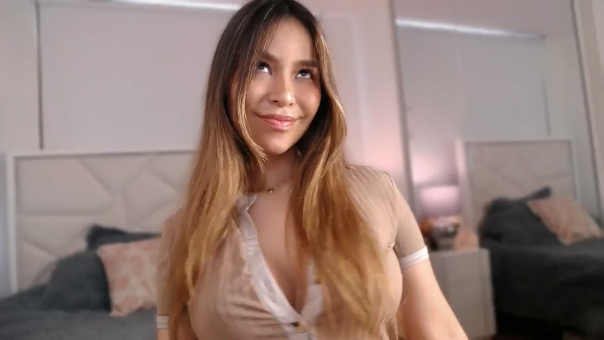Gallery image thumbnail from Megui's myfreecams stream on, 03/18/2026, 12:32 image 20 of 20