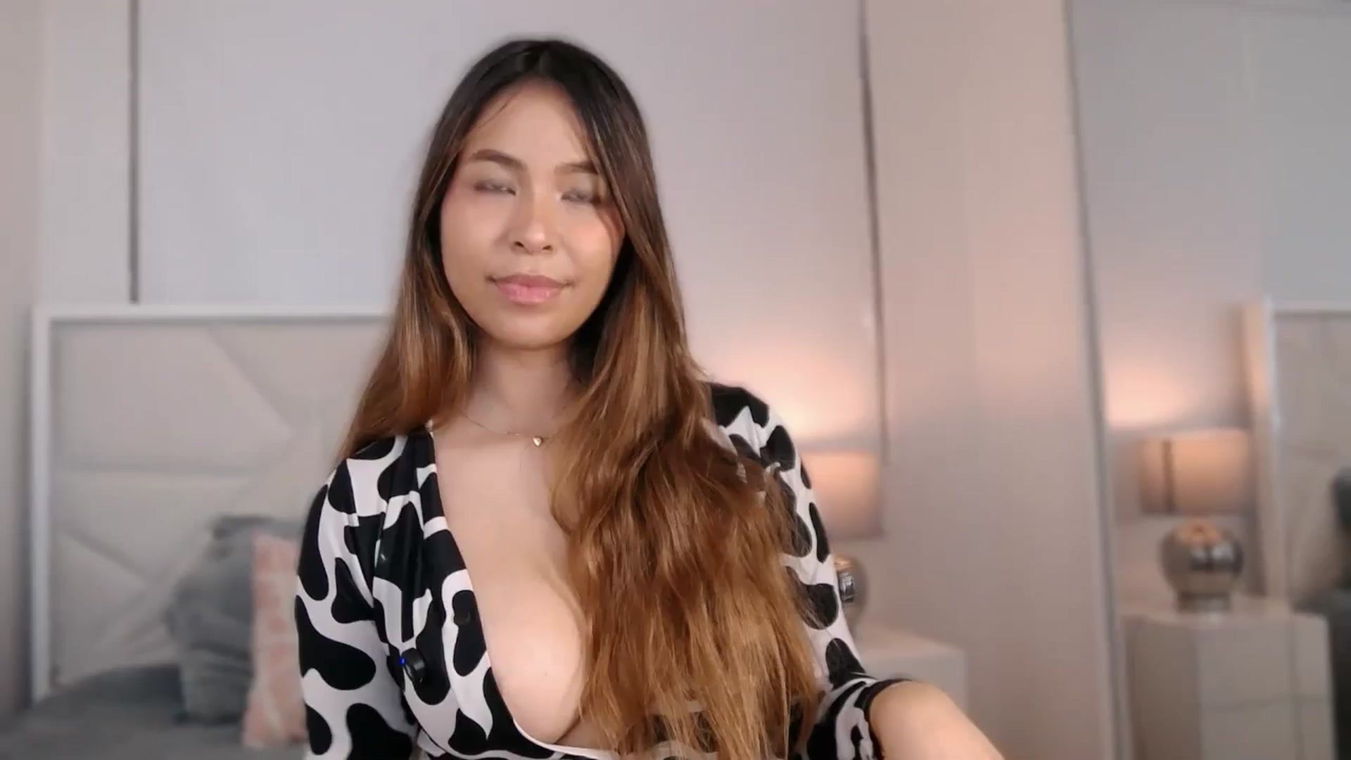 Gallery image thumbnail from Megui's myfreecams stream on, 03/27/2026, 12:01 image 1 of 20
