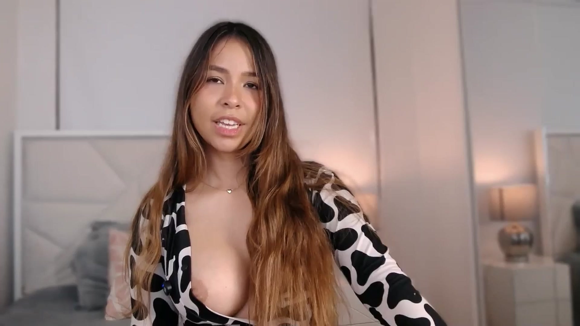 Gallery image thumbnail from Megui's myfreecams stream on, 03/27/2026, 12:01 image 8 of 20