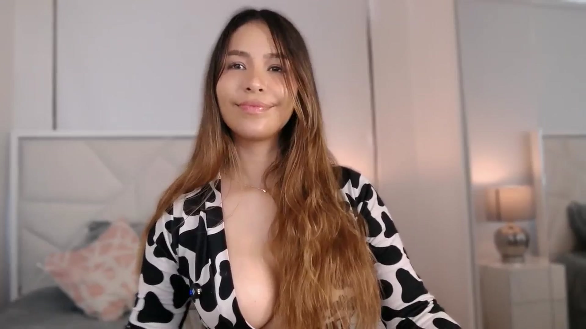 Gallery image thumbnail from Megui's myfreecams stream on, 03/27/2026, 12:45 image 9 of 20
