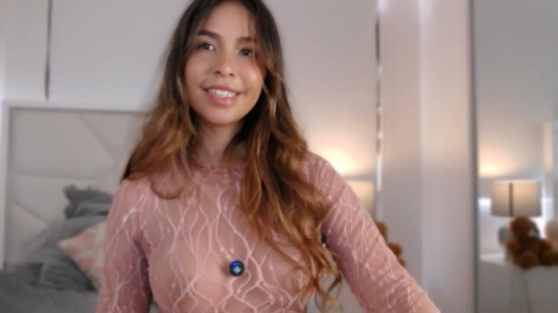 Gallery image thumbnail from Megui's myfreecams stream on, 04/02/2026, 16:10 image 6 of 20