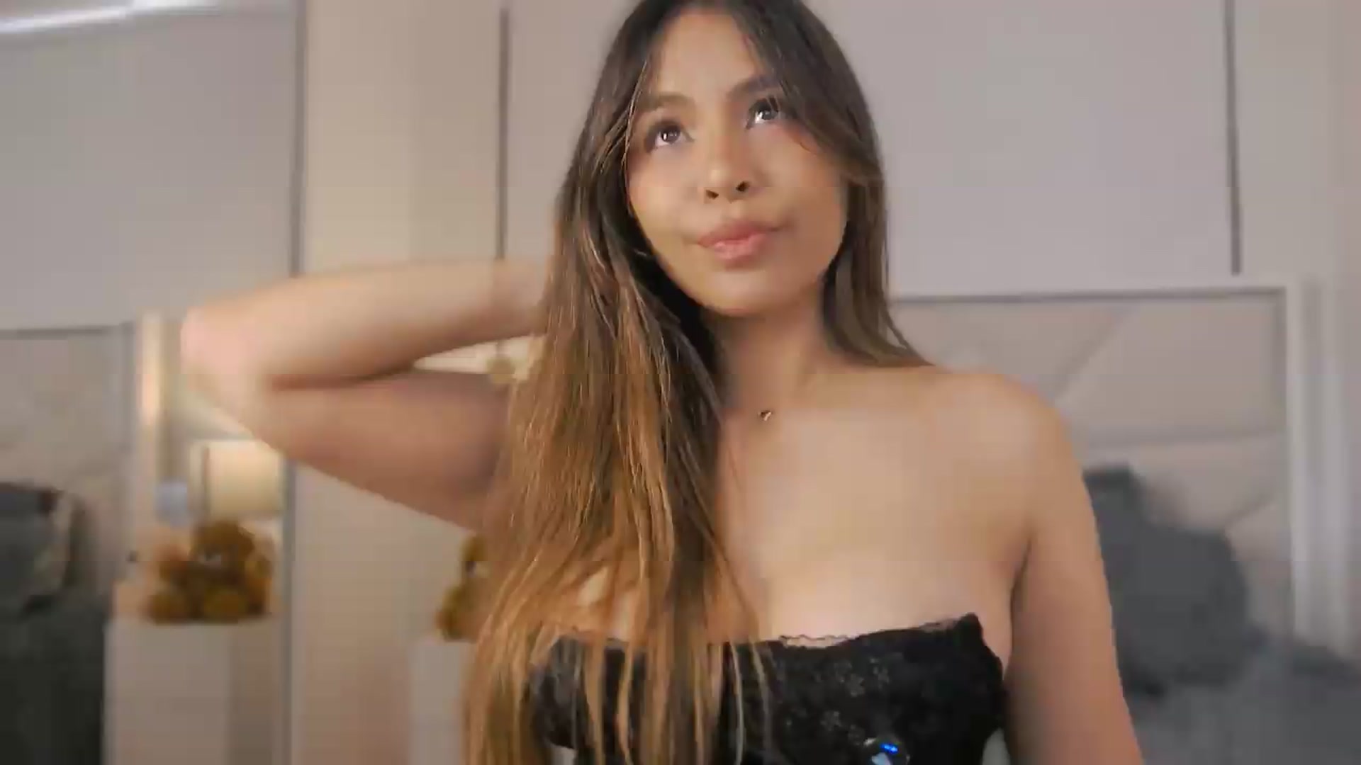 Gallery image thumbnail from Megui's myfreecams stream on, 04/27/2026, 12:36 image 12 of 20