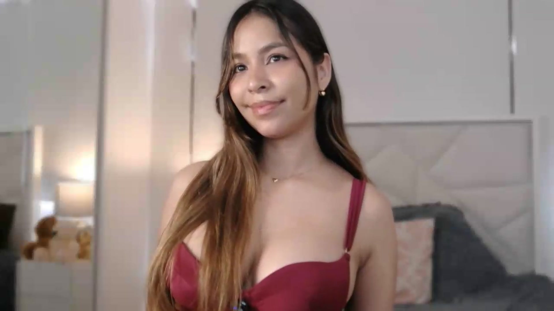 Gallery image thumbnail from Megui's myfreecams stream on, 05/03/2026, 13:41 image 3 of 20