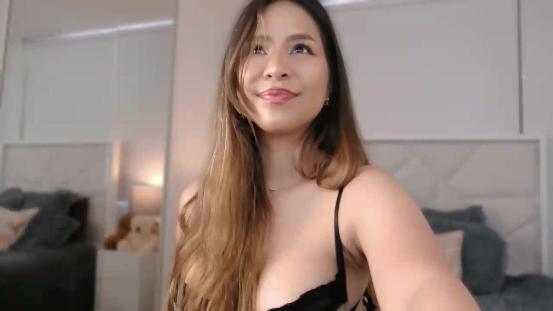 Gallery image thumbnail from Megui's myfreecams stream on, 05/04/2026, 11:27 image 11 of 20