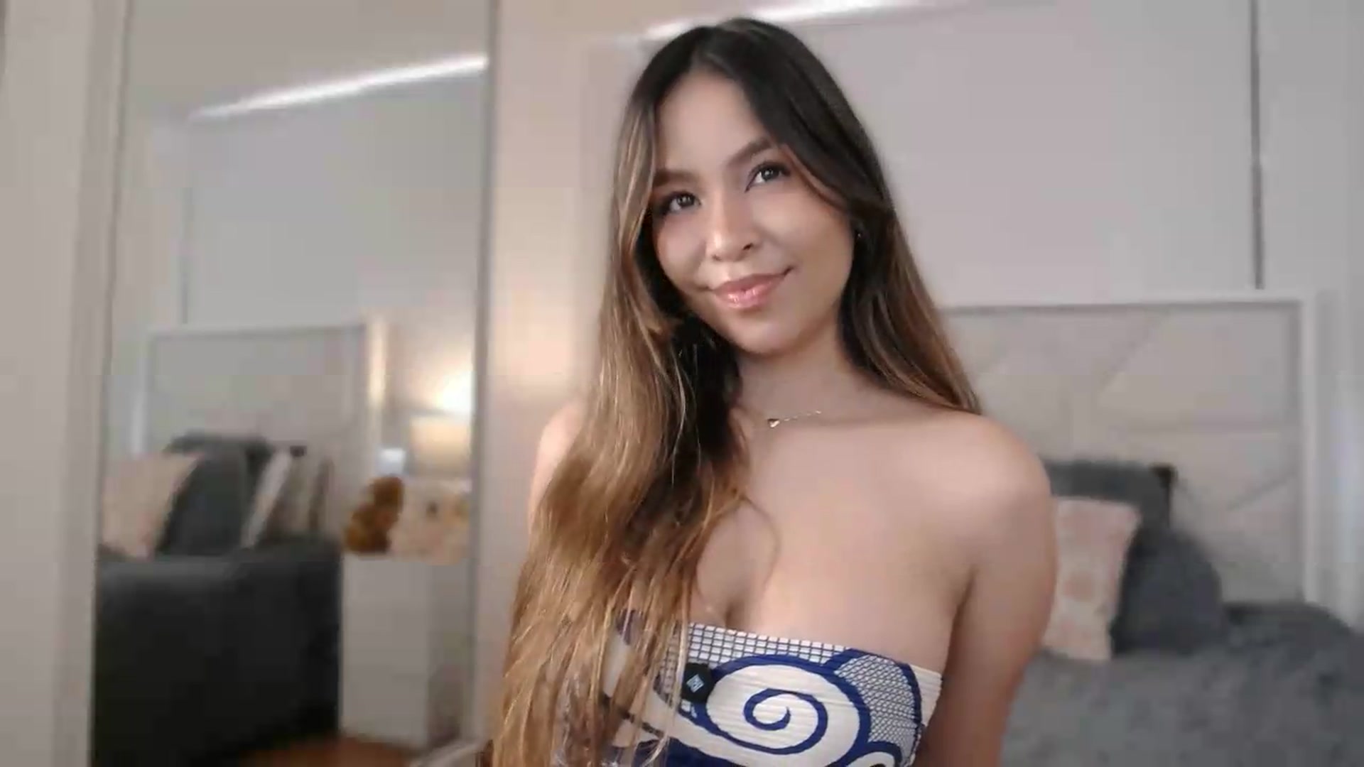 Gallery image thumbnail from Megui's myfreecams stream on, 05/05/2026, 12:21 image 15 of 20