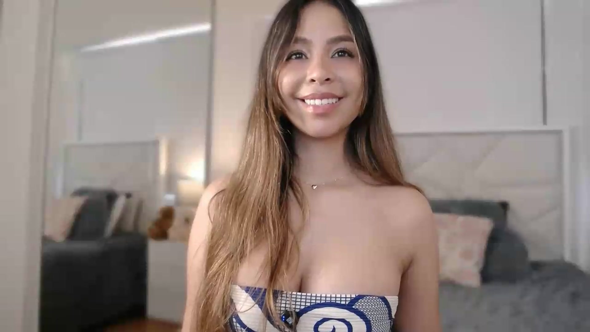 Gallery image thumbnail from Megui's myfreecams stream on, 05/05/2026, 12:21 image 6 of 20