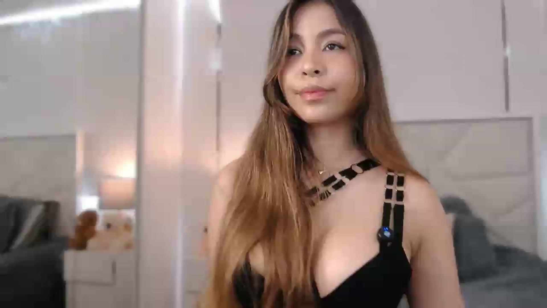 Gallery image thumbnail from Megui's myfreecams stream on, 05/08/2026, 14:05 image 1 of 20