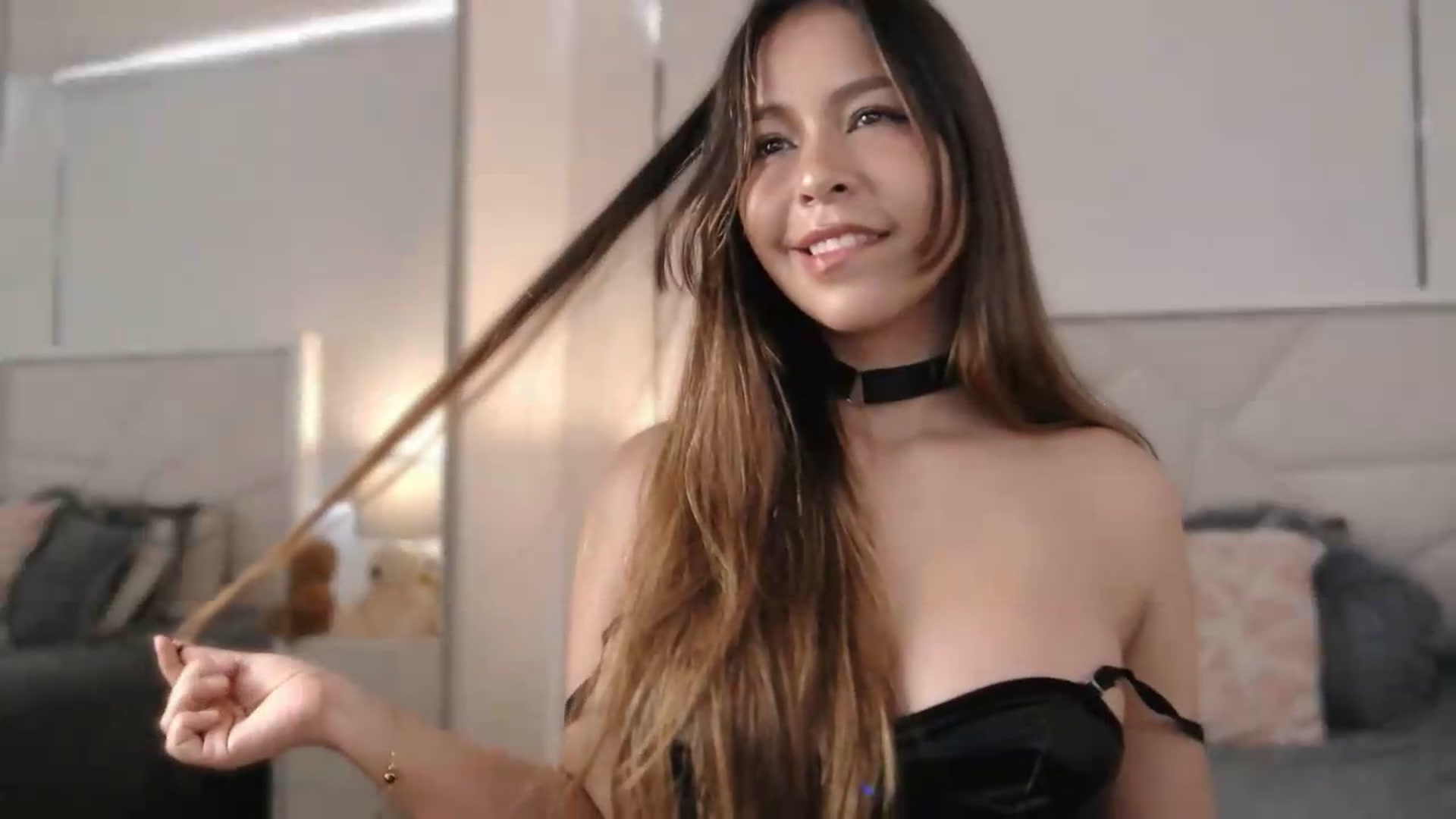 Gallery image thumbnail from Megui's myfreecams stream on, 05/12/2026, 13:48 image 20 of 20
