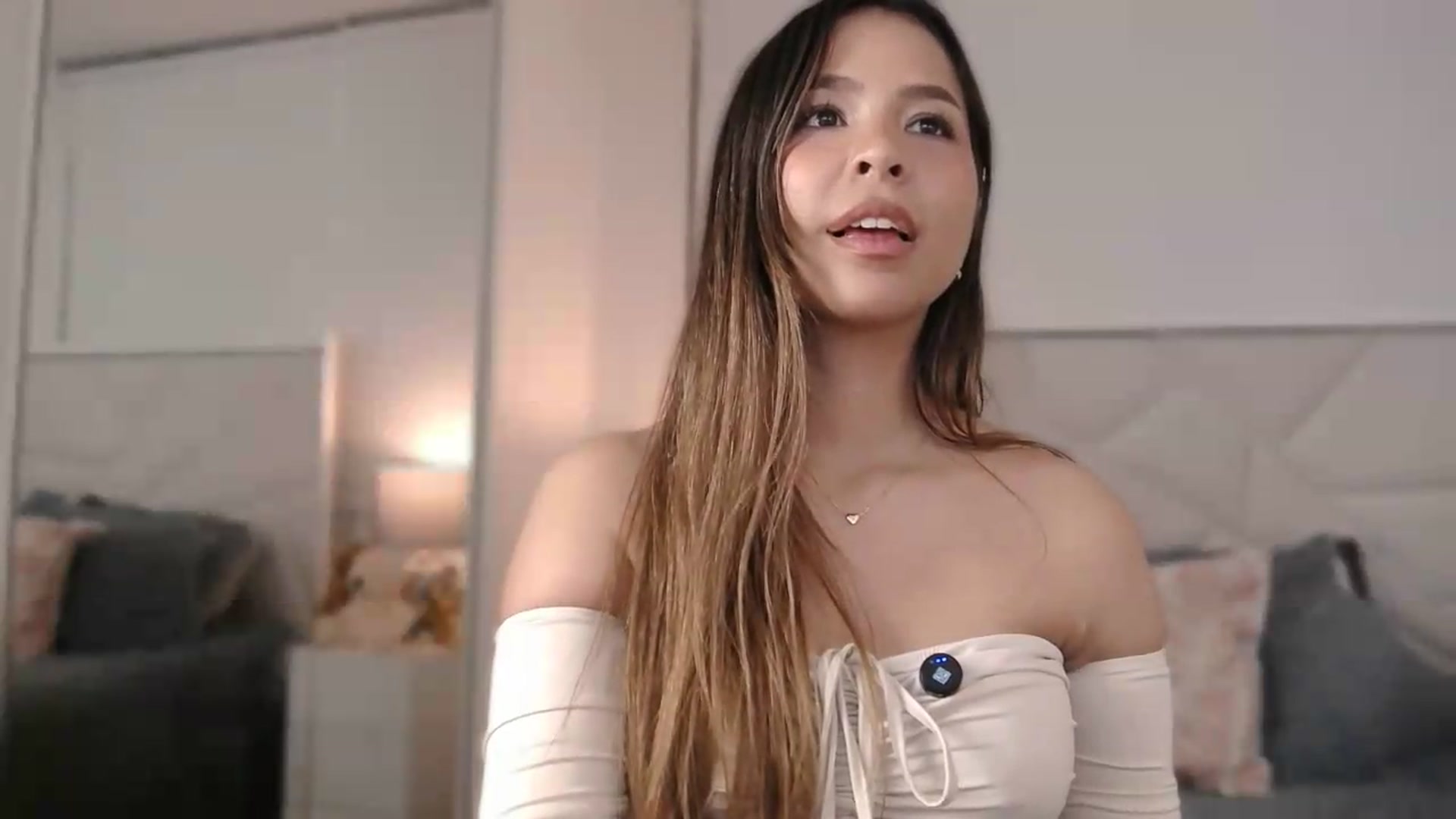Gallery image thumbnail from Megui's myfreecams stream on, 05/14/2026, 12:01 image 8 of 20