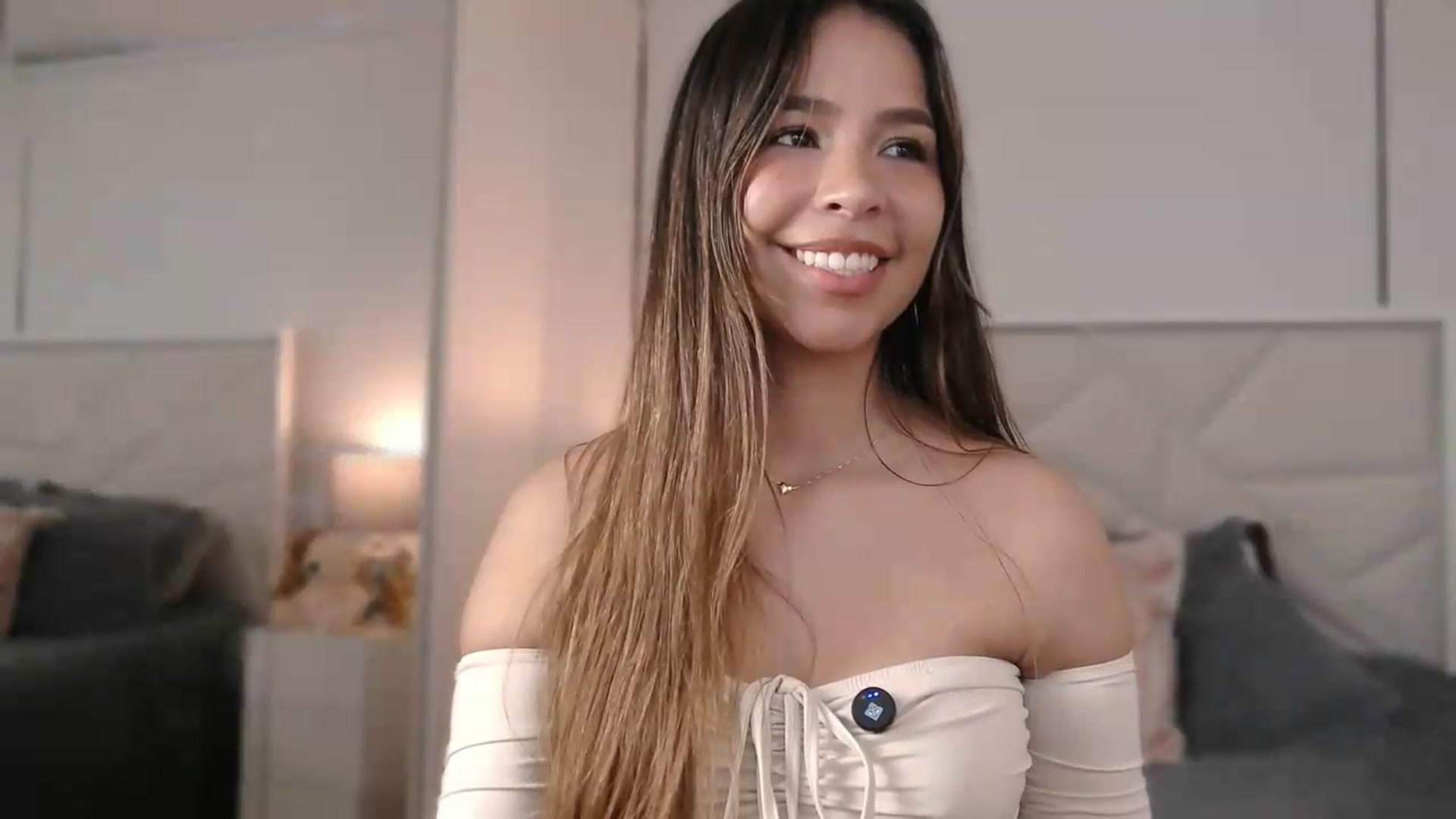 Gallery image thumbnail from Megui's myfreecams stream on, 05/14/2026, 12:01 image 11 of 20