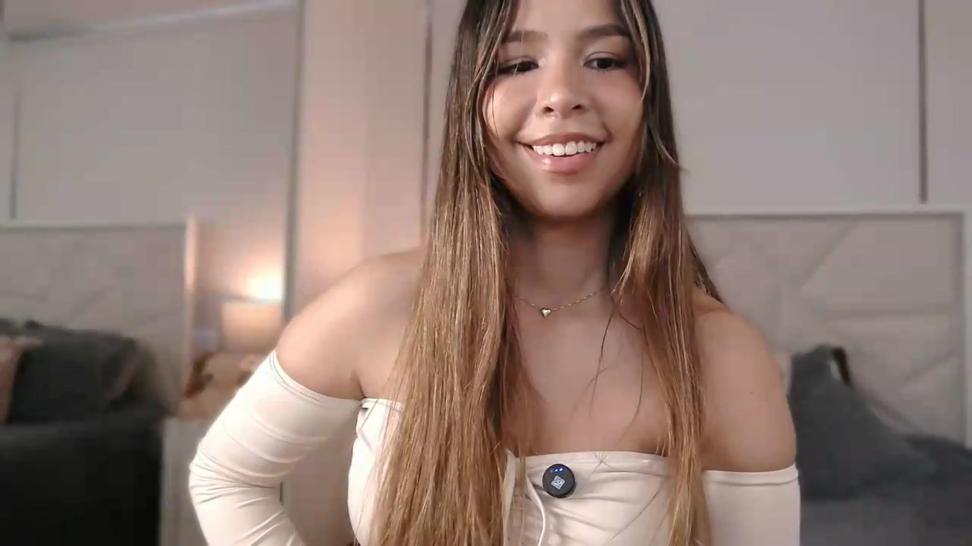 Gallery image thumbnail from Megui's myfreecams stream on, 05/14/2026, 12:01 image 12 of 20