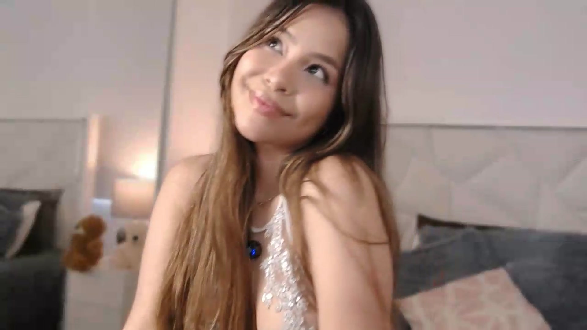 Gallery image thumbnail from Megui's myfreecams stream on, 05/15/2026, 13:33 image 16 of 20