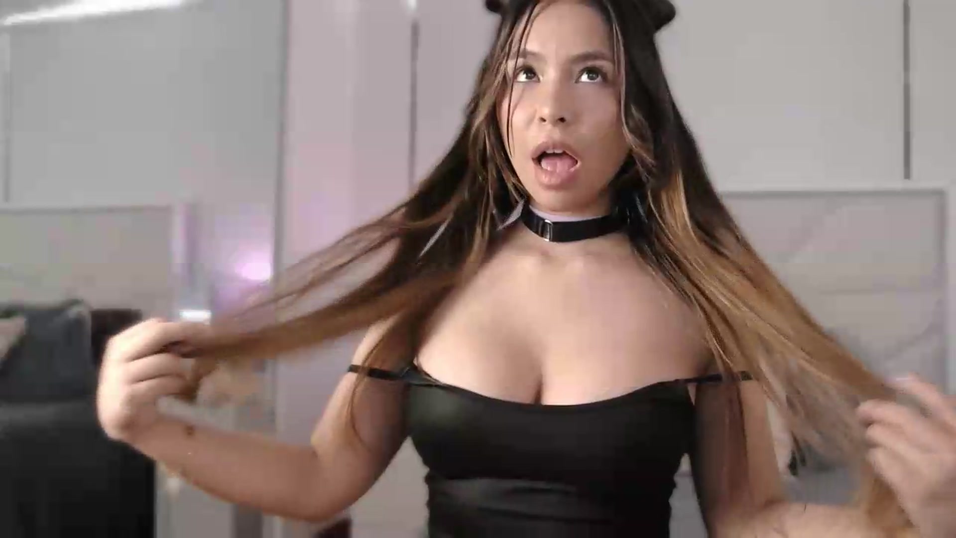 Gallery image thumbnail from Megui's myfreecams stream on, 05/16/2026, 18:09 image 12 of 20