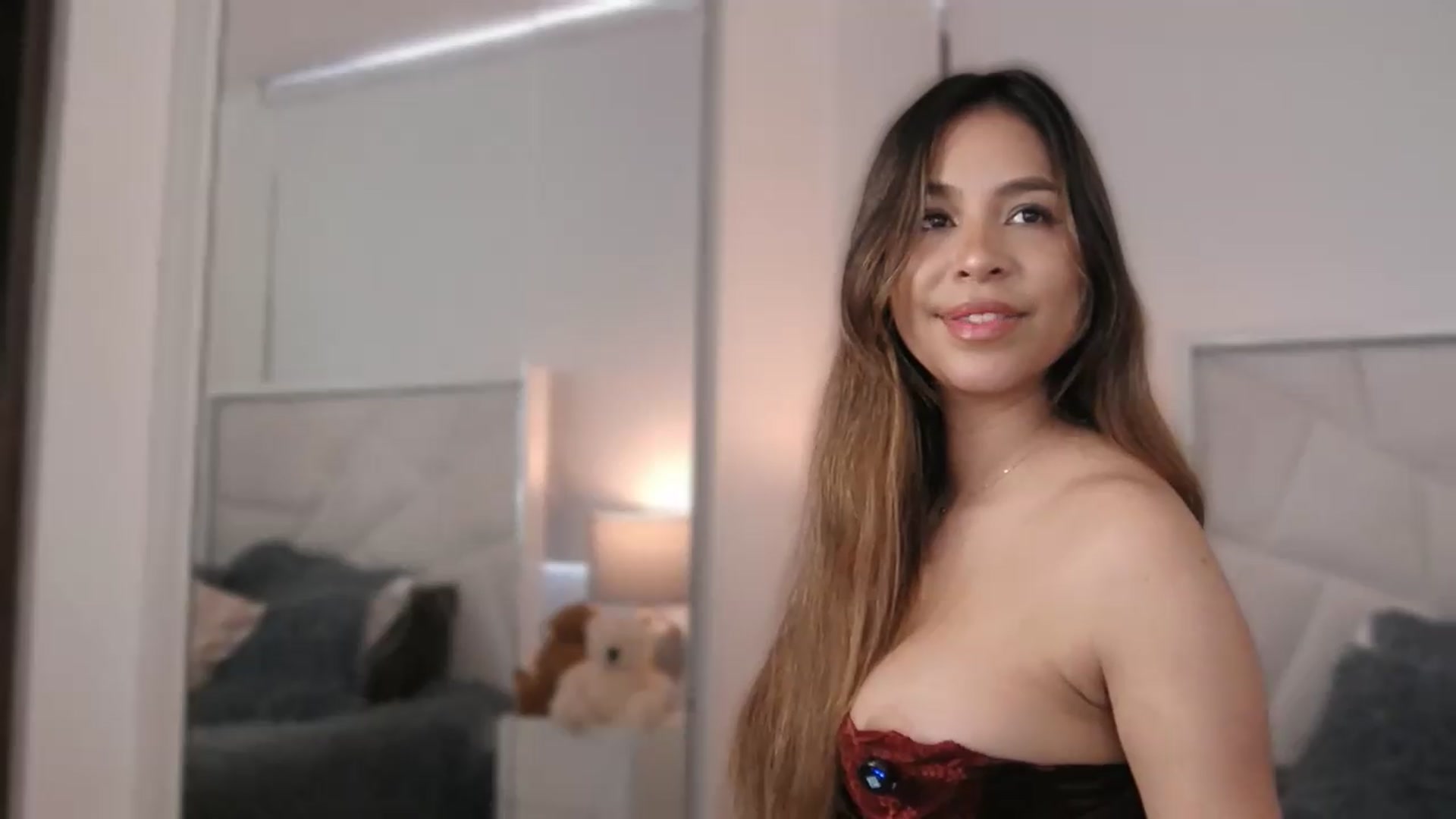 Gallery image thumbnail from Megui's myfreecams stream on, 05/18/2026, 13:22 image 5 of 20