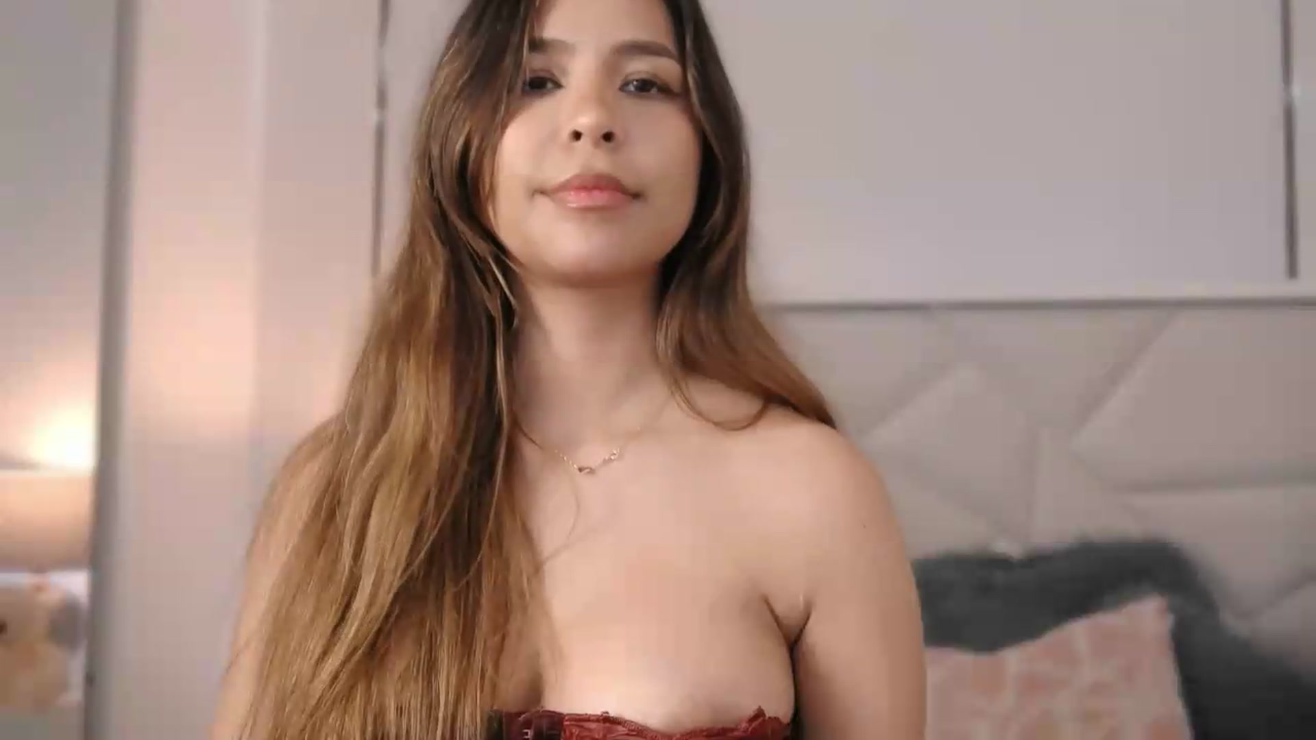 Gallery image thumbnail from Megui's myfreecams stream on, 05/18/2026, 15:52 image 4 of 20