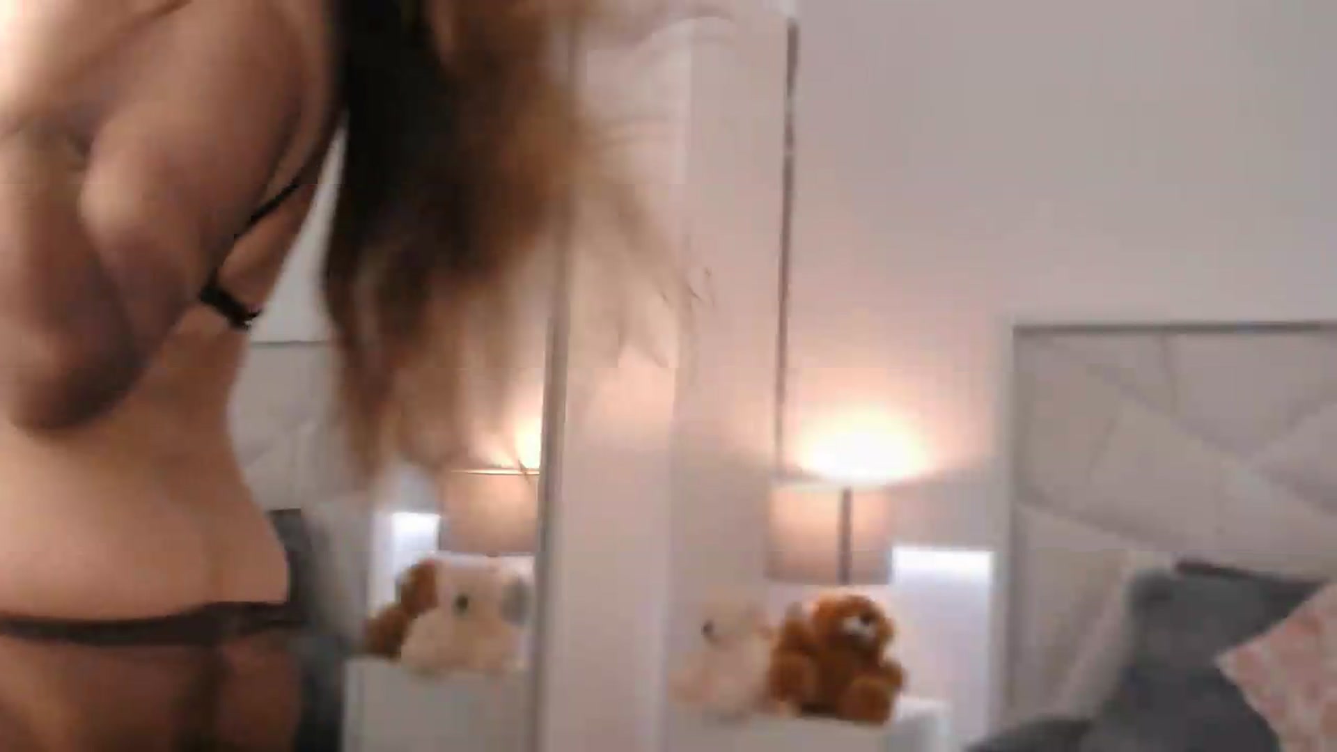 Gallery image thumbnail from Megui's myfreecams stream on, 05/19/2026, 16:25 image 15 of 20