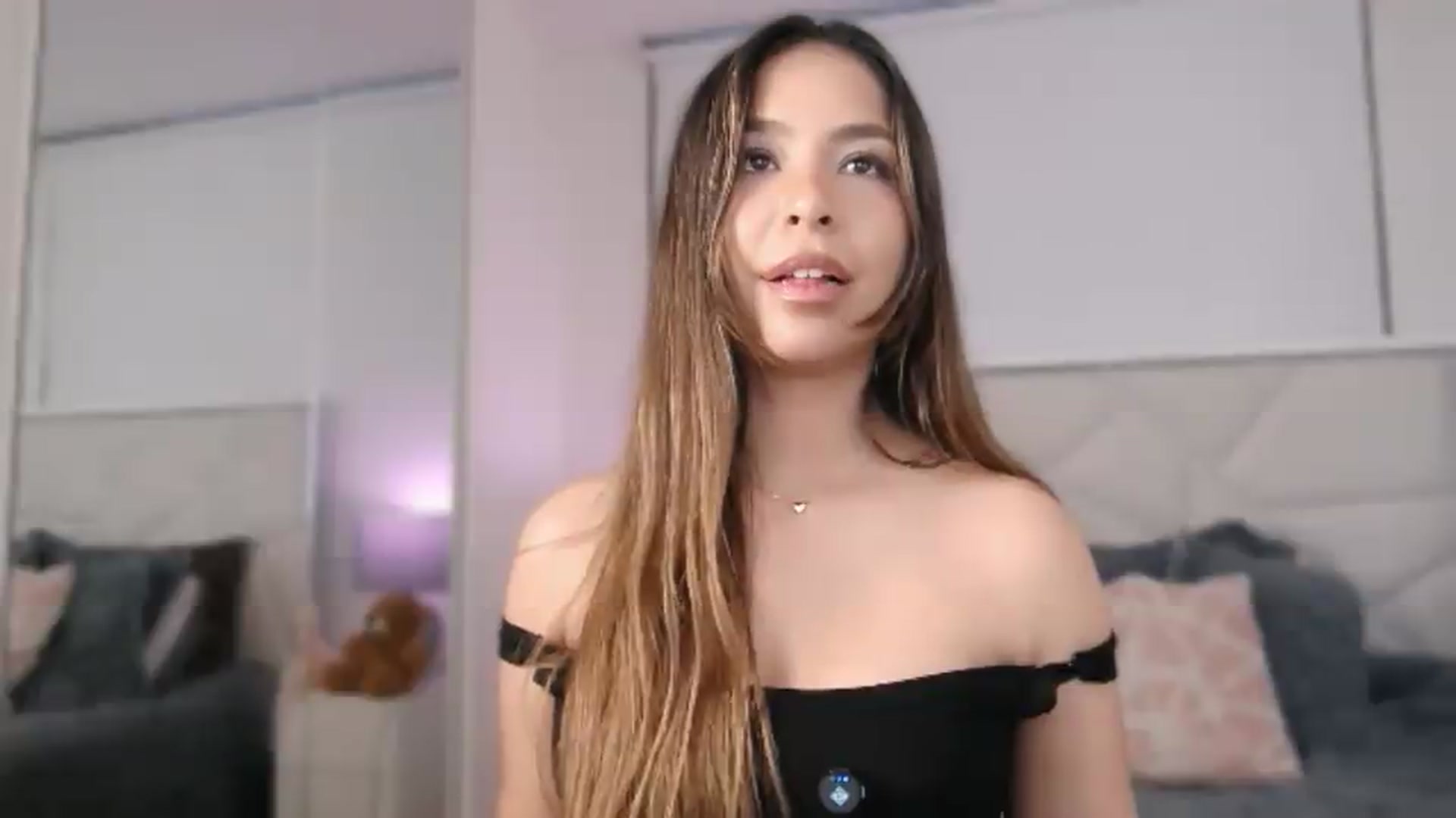 Gallery image thumbnail from Megui's myfreecams stream on, 05/27/2026, 10:53 image 20 of 20