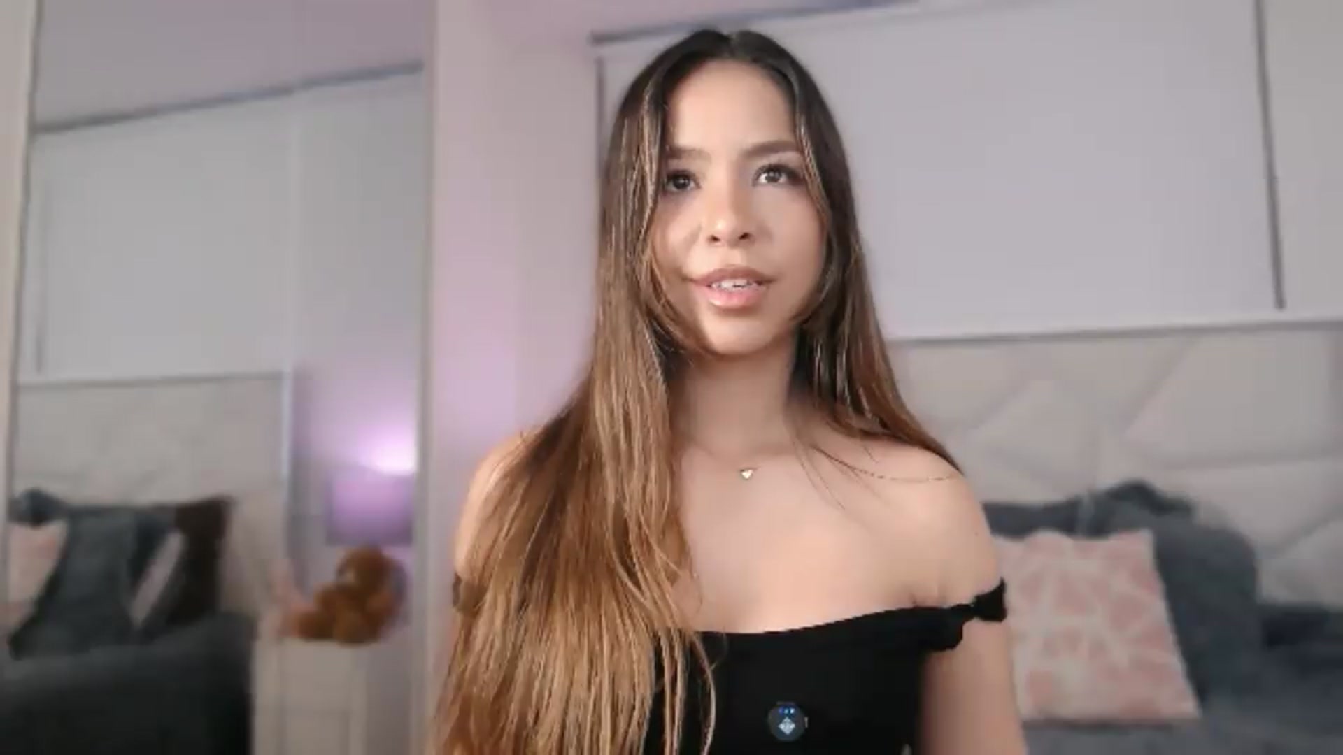 Gallery image thumbnail from Megui's myfreecams stream on, 05/27/2026, 10:53 image 19 of 20