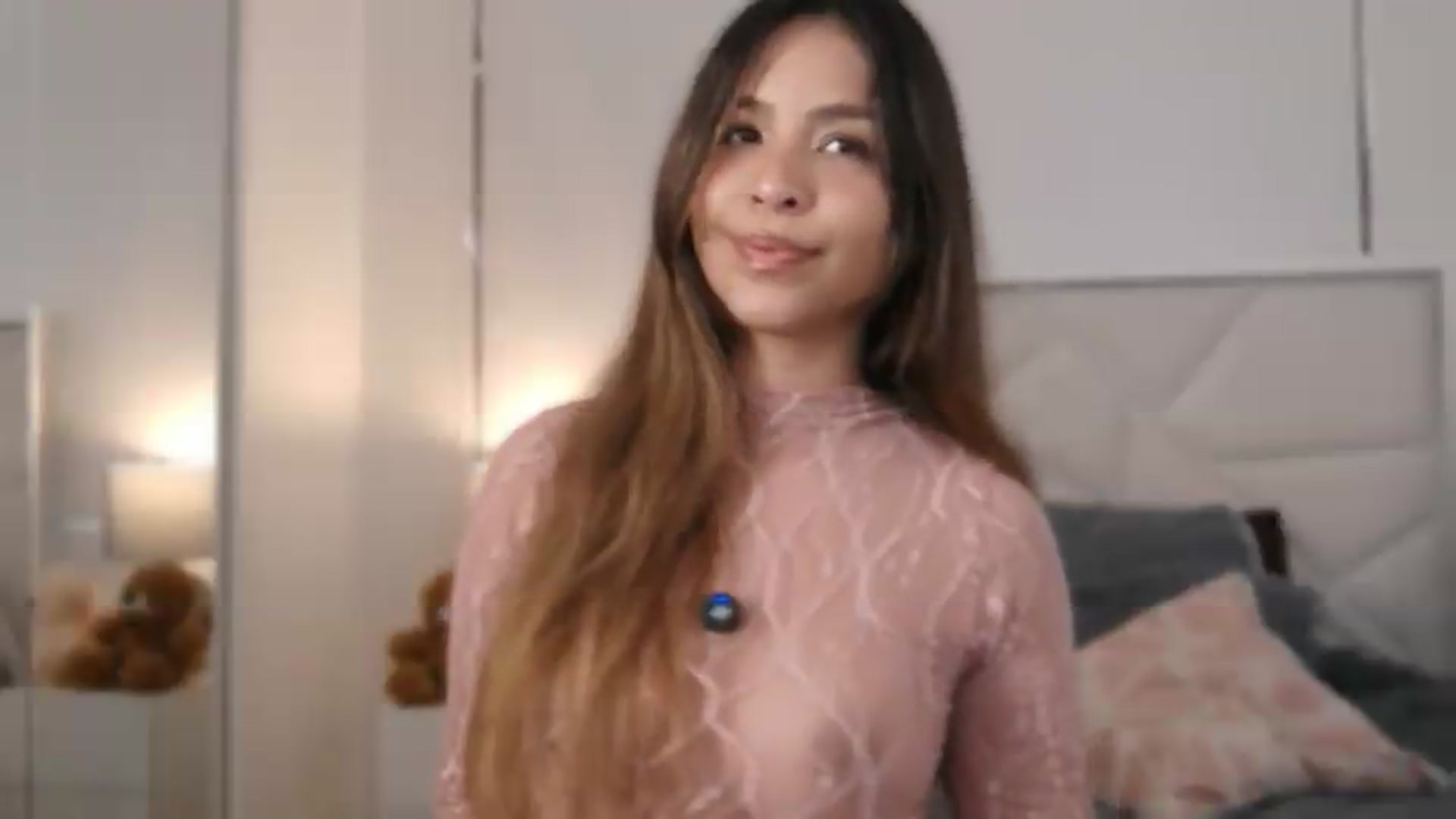 Gallery image thumbnail from Megui's myfreecams stream on, 06/01/2026, 14:31 image 13 of 20