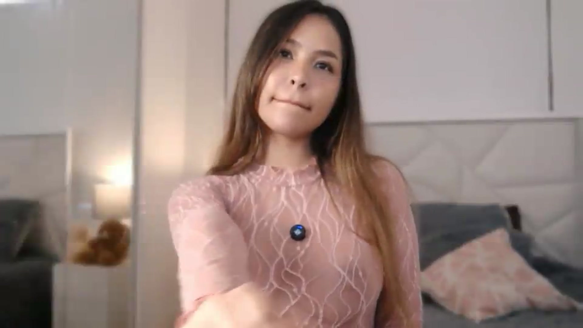 Gallery image thumbnail from Megui's myfreecams stream on, 06/01/2026, 15:39 image 7 of 20