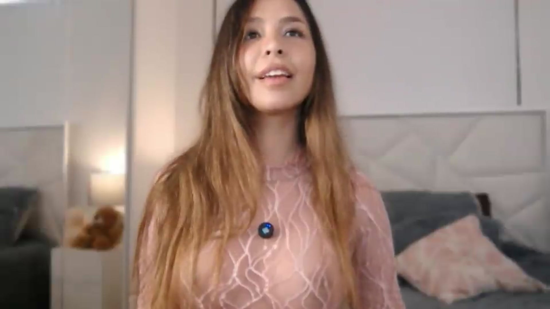Gallery image thumbnail from Megui's myfreecams stream on, 06/01/2026, 15:39 image 8 of 20