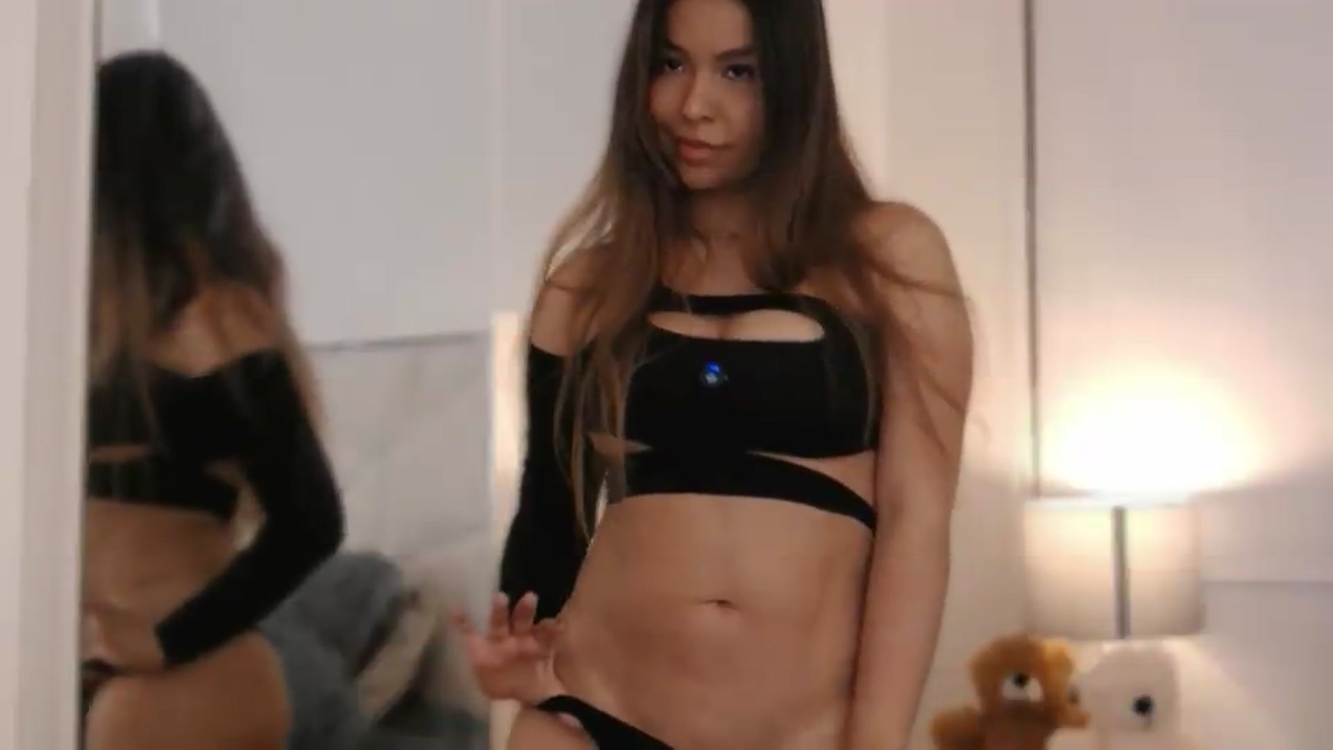 Gallery image thumbnail from Megui's myfreecams stream on, 06/02/2026, 12:43 image 8 of 20
