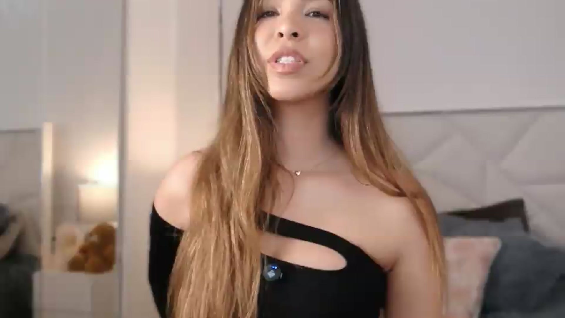 Gallery image thumbnail from Megui's myfreecams stream on, 06/02/2026, 12:43 image 15 of 20