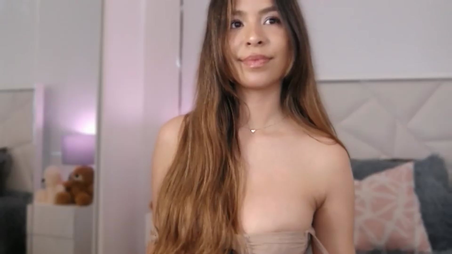 Gallery image thumbnail from Megui's myfreecams stream on, 06/03/2026, 13:30 image 18 of 20