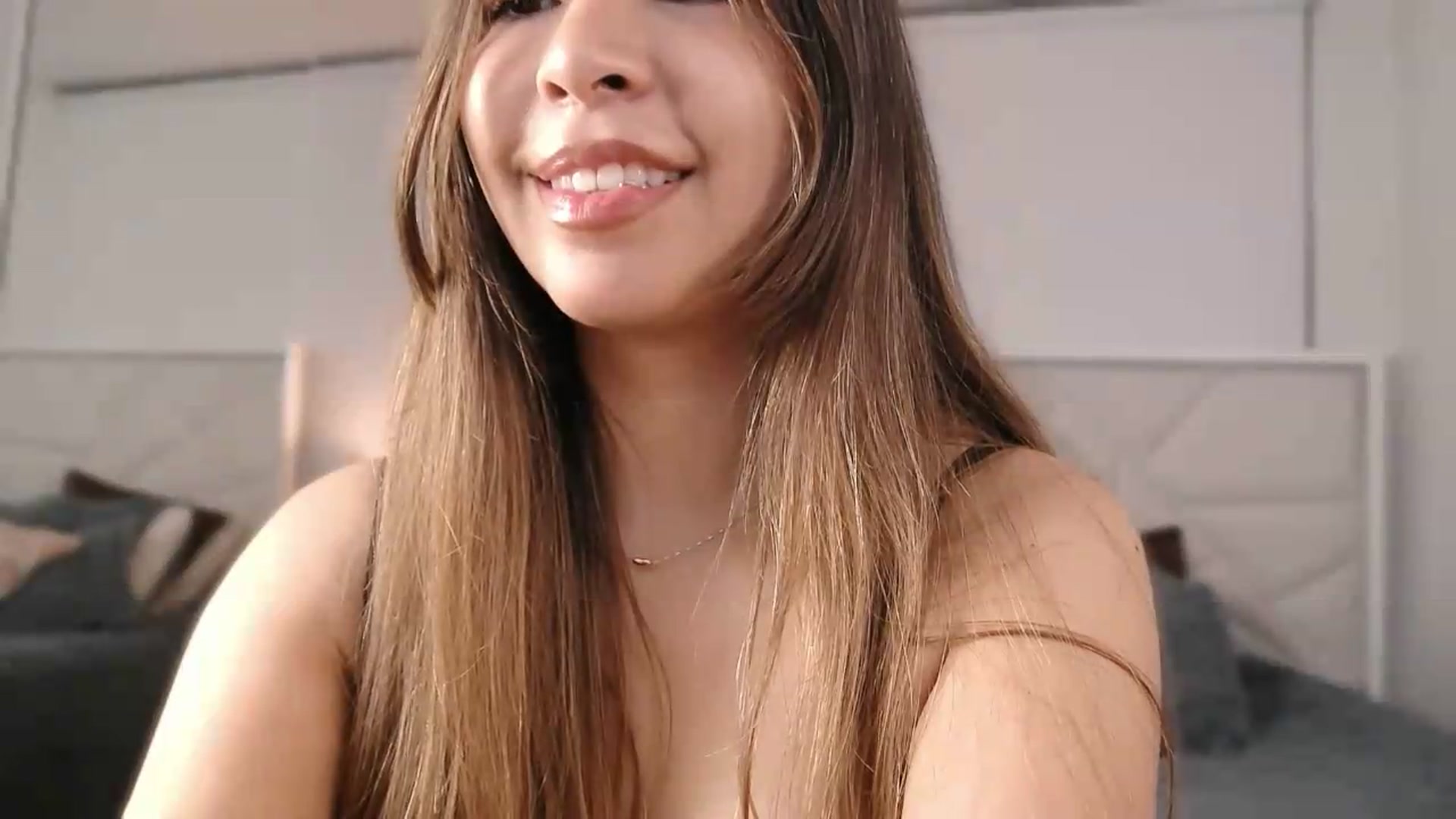Gallery image thumbnail from Megui's myfreecams stream on, 06/08/2026, 02:11 image 5 of 20