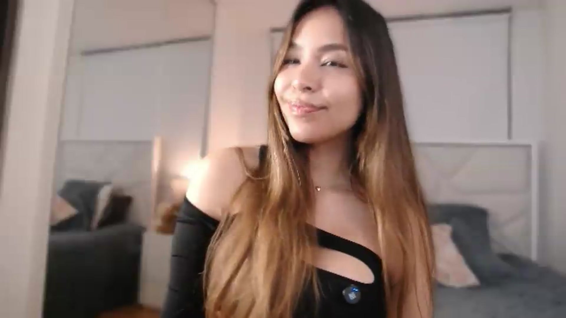Gallery image thumbnail from Megui's myfreecams stream on, 06/09/2026, 02:55 image 11 of 20