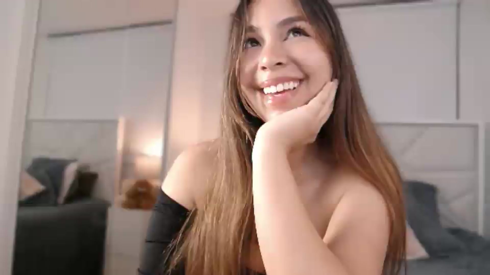 Gallery image thumbnail from Megui's myfreecams stream on, 06/09/2026, 02:55 image 1 of 20