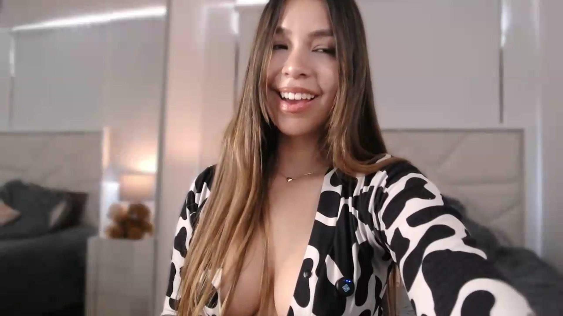 Gallery image thumbnail from Megui's myfreecams stream on, 06/10/2026, 15:37 image 12 of 20