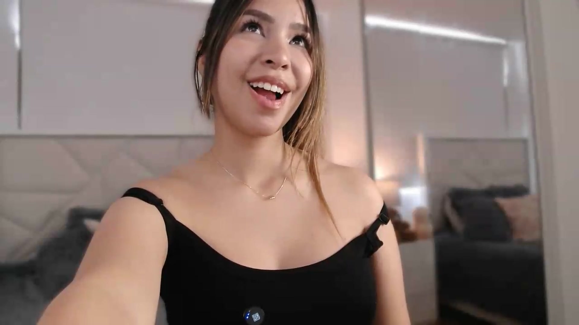 Gallery image thumbnail from Megui's myfreecams stream on, 06/14/2026, 13:33 image 16 of 20