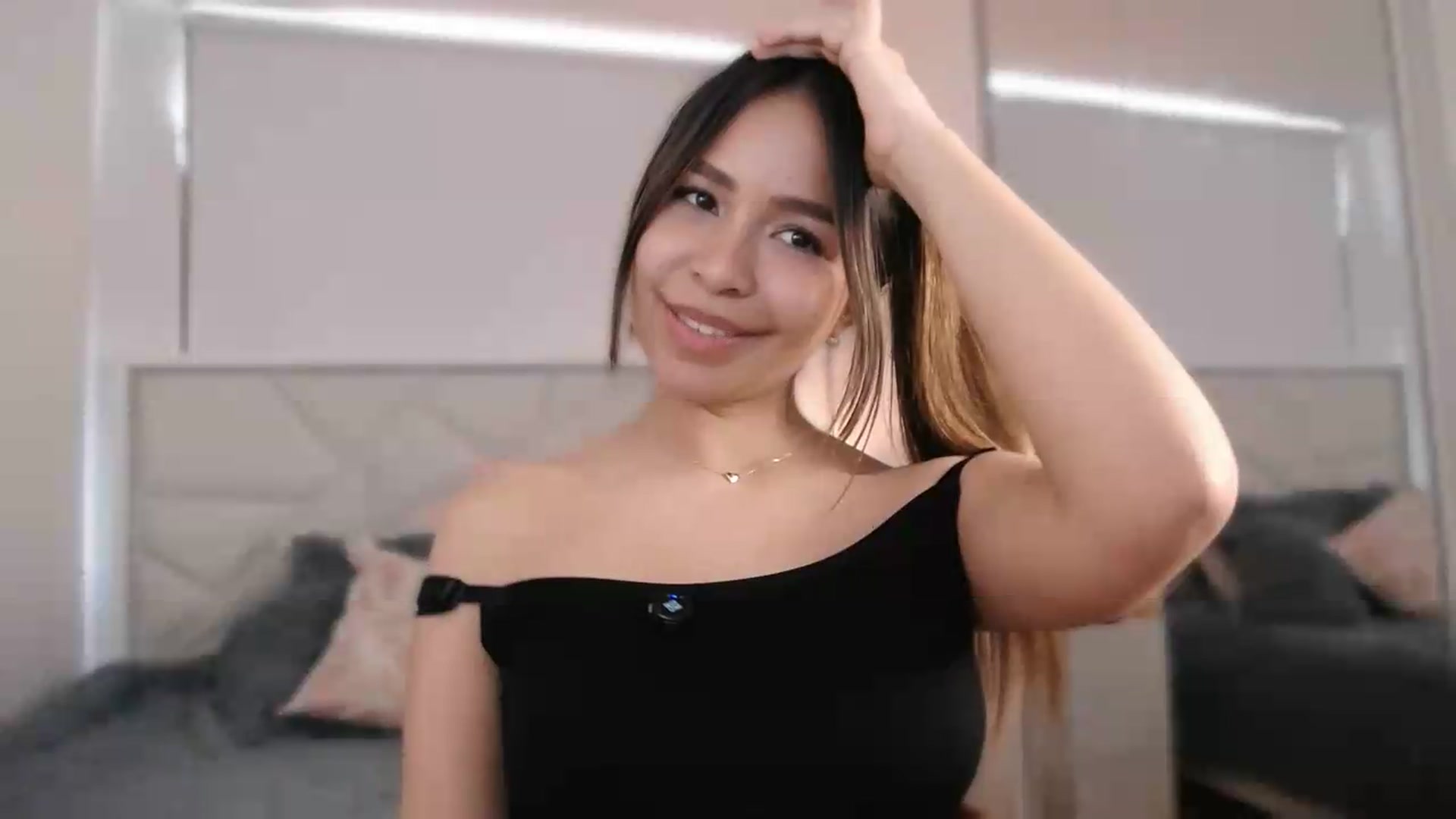 Gallery image thumbnail from Megui's myfreecams stream on, 06/14/2026, 15:58 image 20 of 20