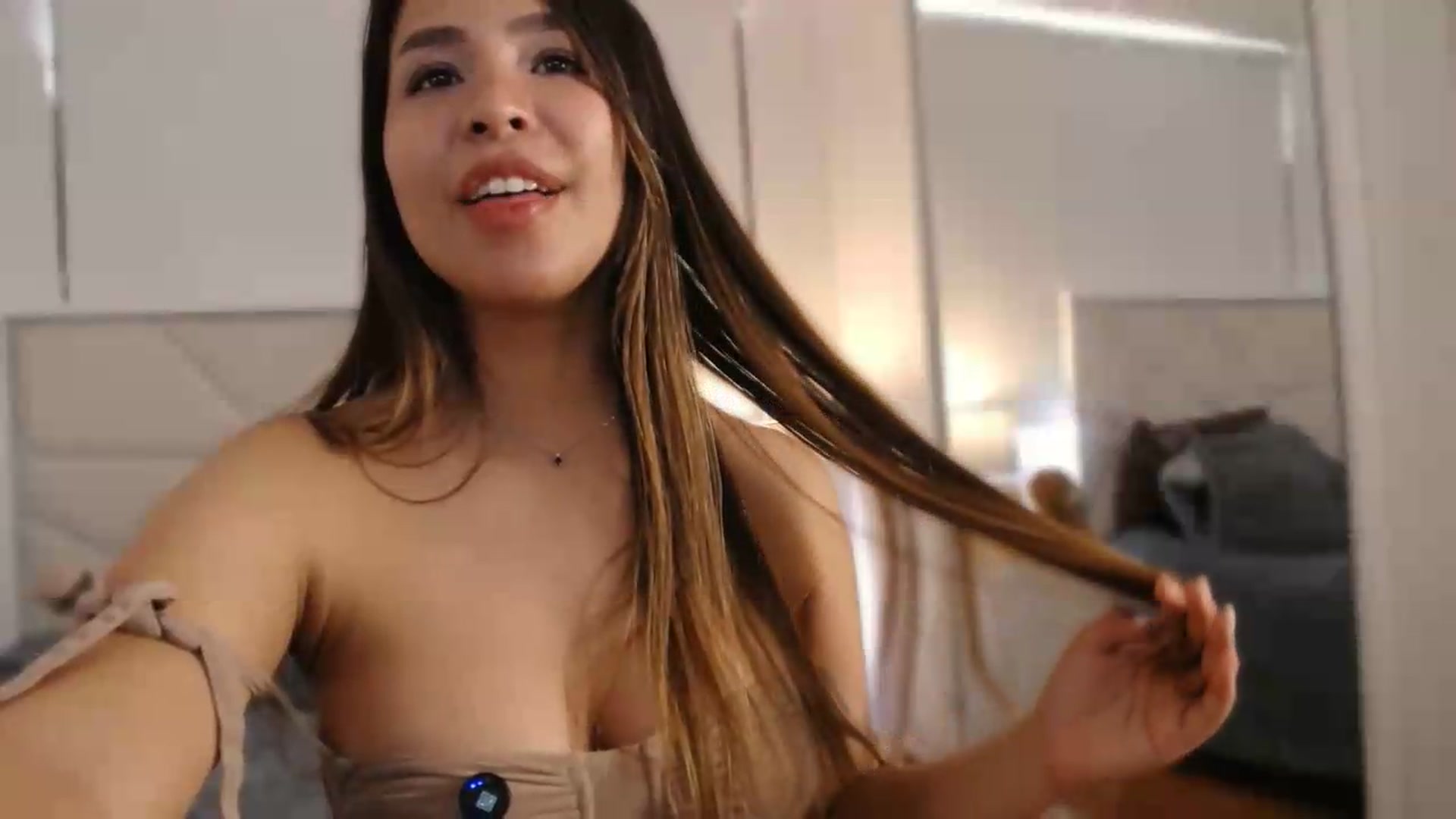Gallery image thumbnail from Megui's myfreecams stream on, 06/22/2026, 15:04 image 9 of 20