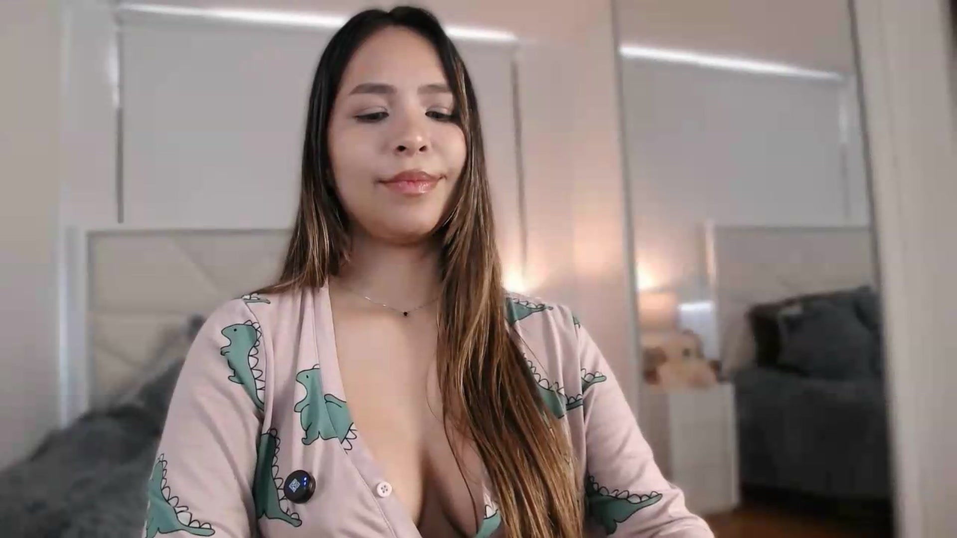 Gallery image thumbnail from Megui's myfreecams stream on, 06/24/2026, 14:25 image 8 of 20
