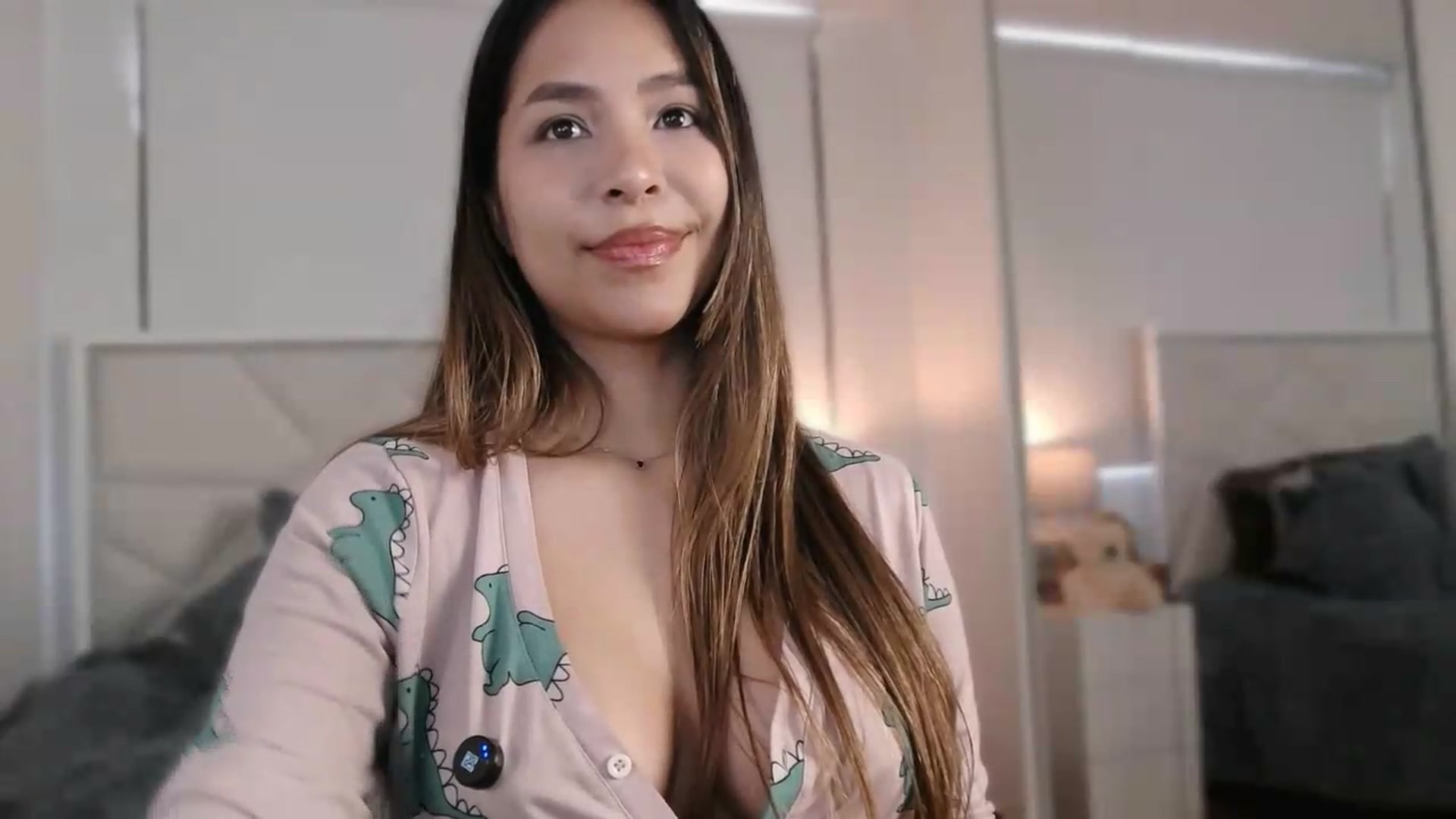 Gallery image thumbnail from Megui's myfreecams stream on, 06/24/2026, 14:25 image 2 of 20
