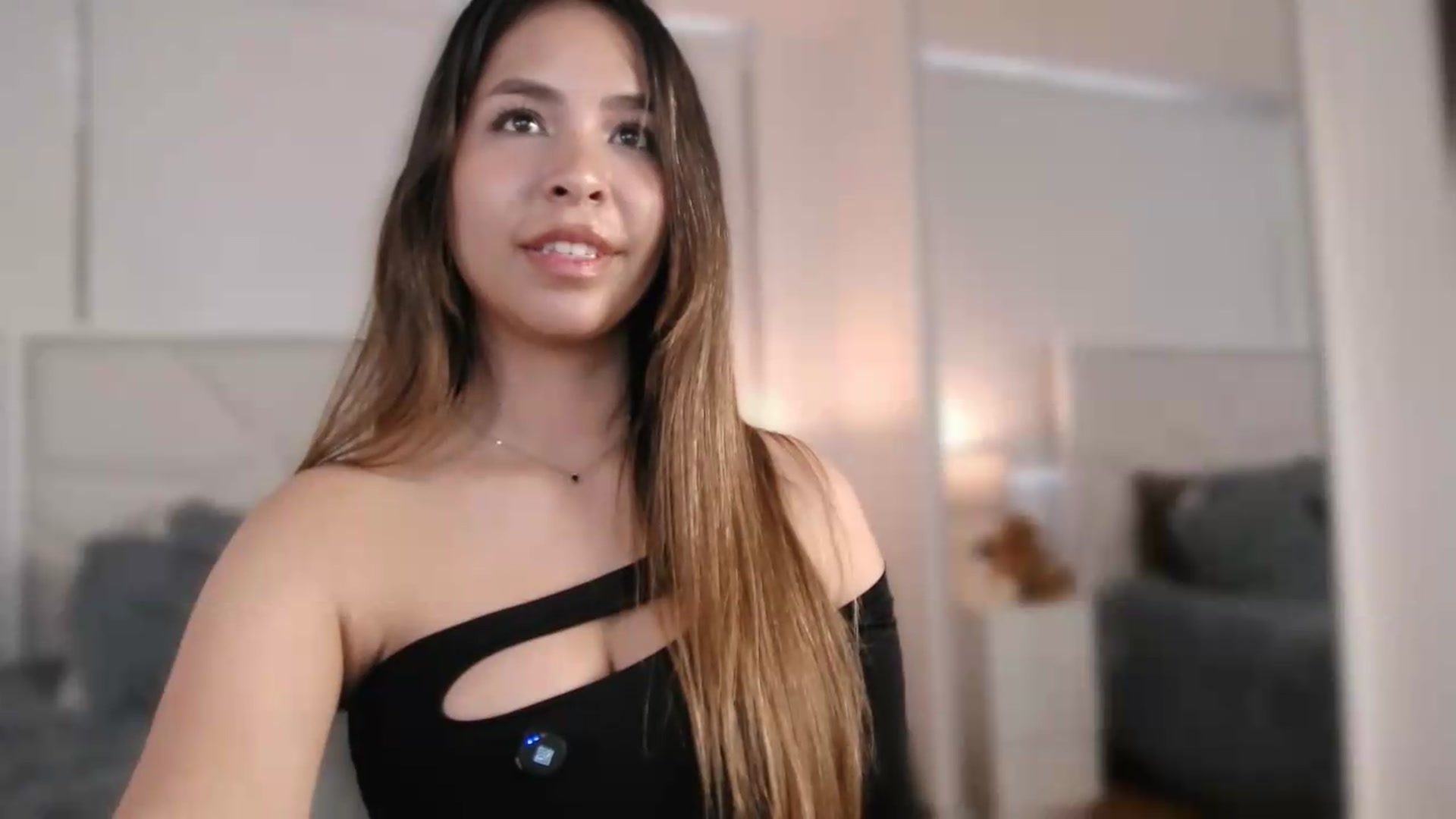 Gallery image thumbnail from Megui's myfreecams stream on, 06/25/2026, 11:51 image 14 of 20